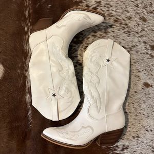 Size 9 White Cowboy Boots Brand New